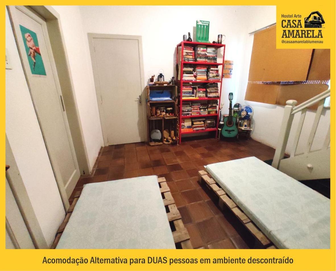 Casa Amarela Blumenau Hospedagem Alternativa Hostel Εξωτερικό φωτογραφία