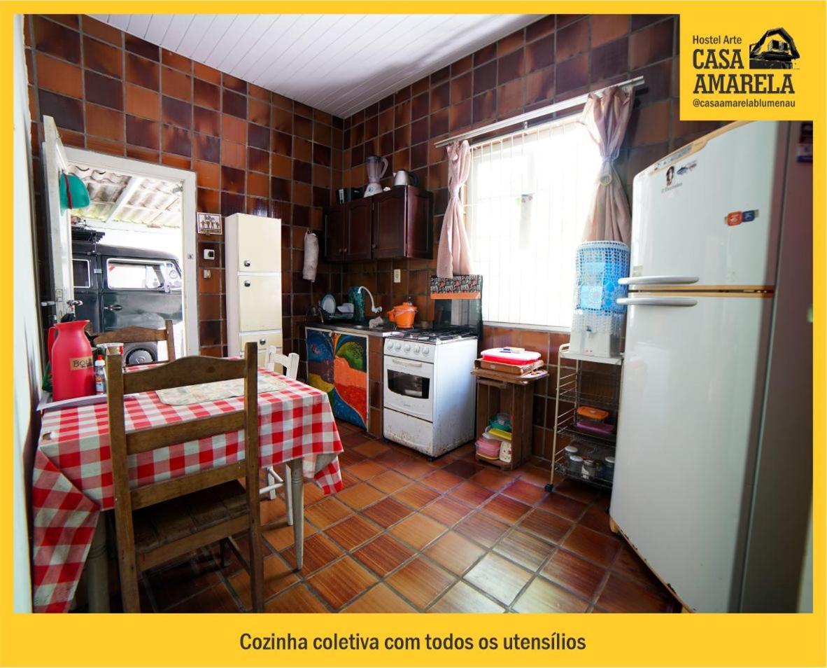 Casa Amarela Blumenau Hospedagem Alternativa Hostel Εξωτερικό φωτογραφία